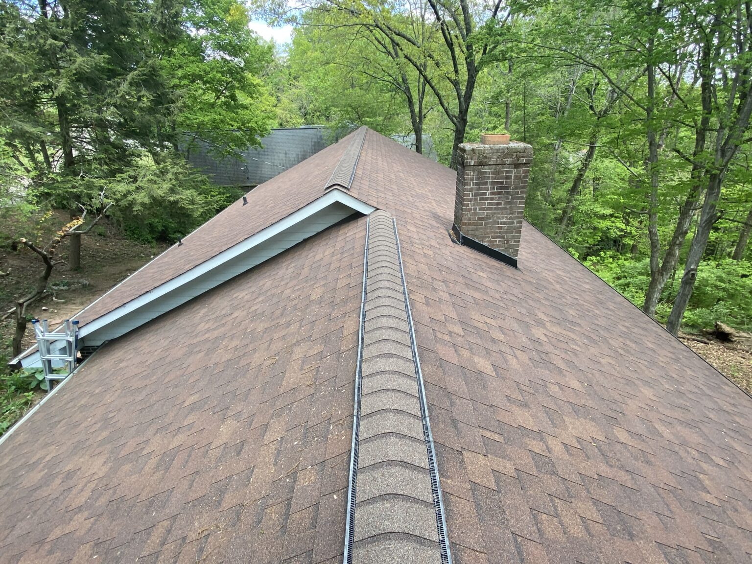 Knoxville Roofers Installed New Gutters