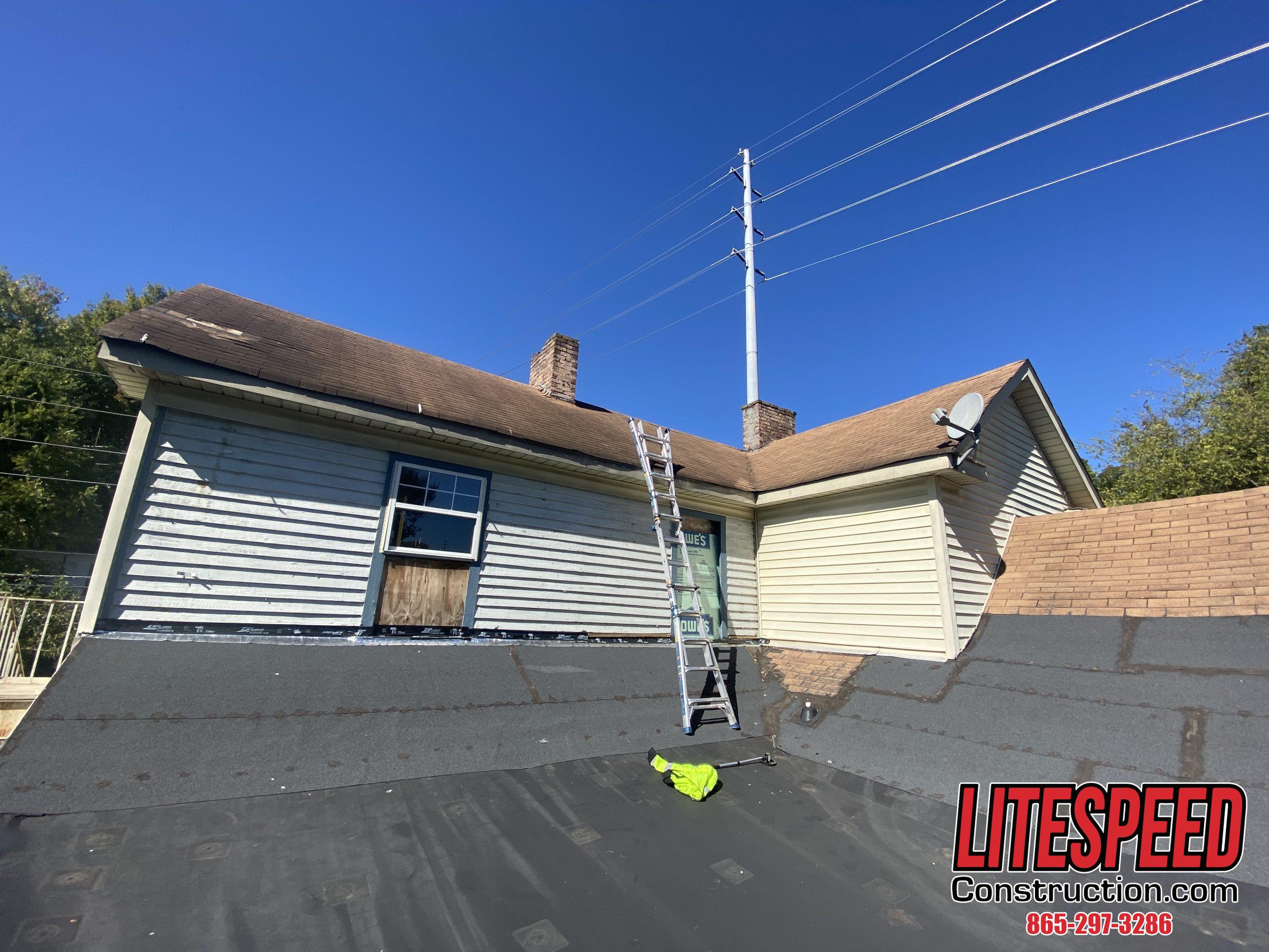 old three tab roof in Knoxville TN, three tab roof replacement Knoxville, roofing contractor Knoxville TN, old roof inspection Knoxville TN, residential roof repair Knoxville TN, affordable three tab roof repair Knoxville, professional roof replacement Knoxville TN, roof maintenance Knoxville TN, roof damage repair Knoxville TN, shingle roof replacement Knoxville TN, roof upgrade Knoxville TN, durable roofing solutions Knoxville TN