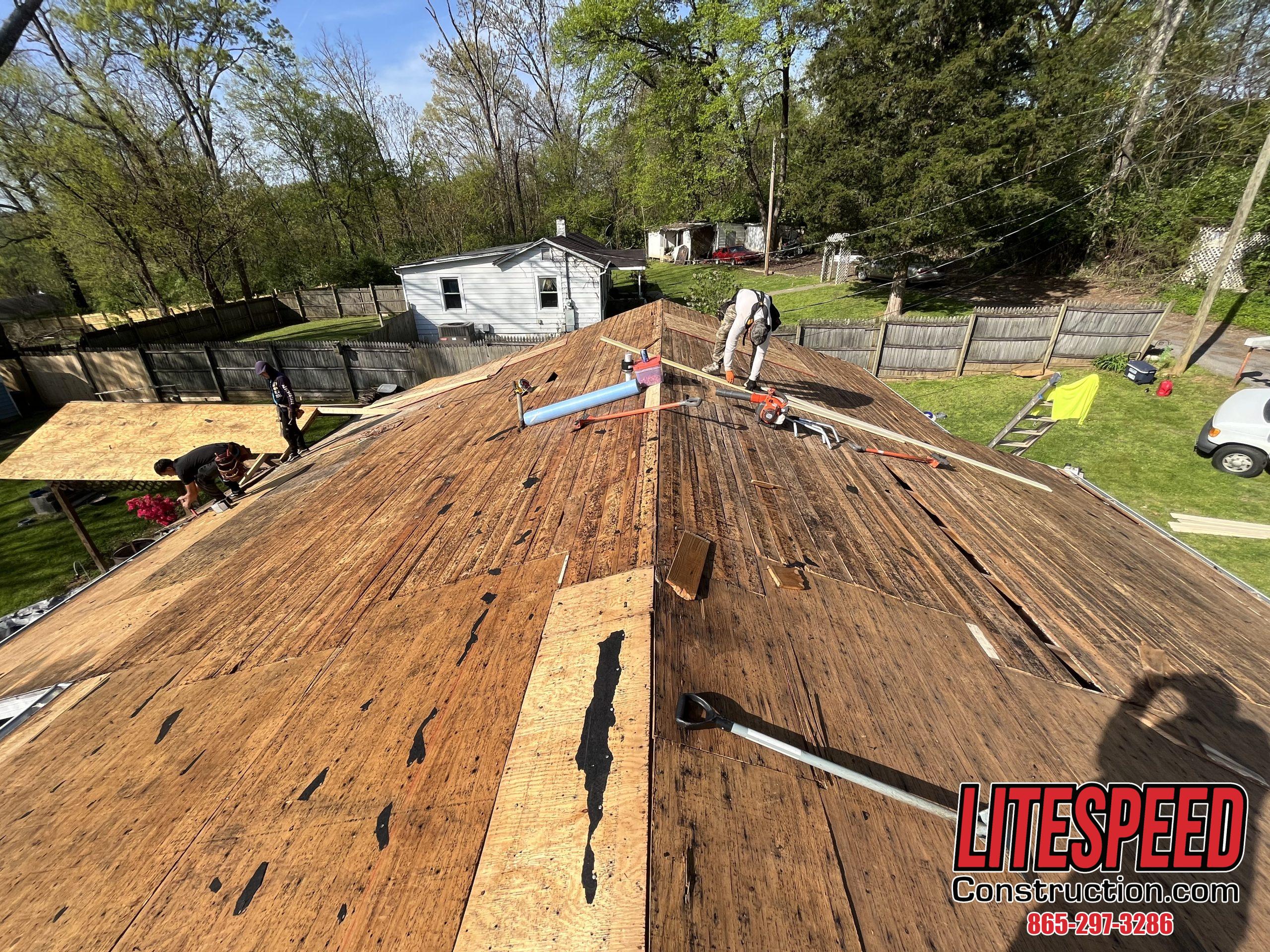 roof tear off in Knoxville TN, roofing contractor Knoxville TN, roof removal services Knoxville, roof replacement Knoxville TN, professional roof tear off Knoxville, residential roof tear off Knoxville, commercial roof tear off Knoxville TN, affordable roof tear off Knoxville, roof inspection and tear off Knoxville TN, old roof removal Knoxville TN, roof maintenance services Knoxville, energy-efficient roof replacement Knoxville TN