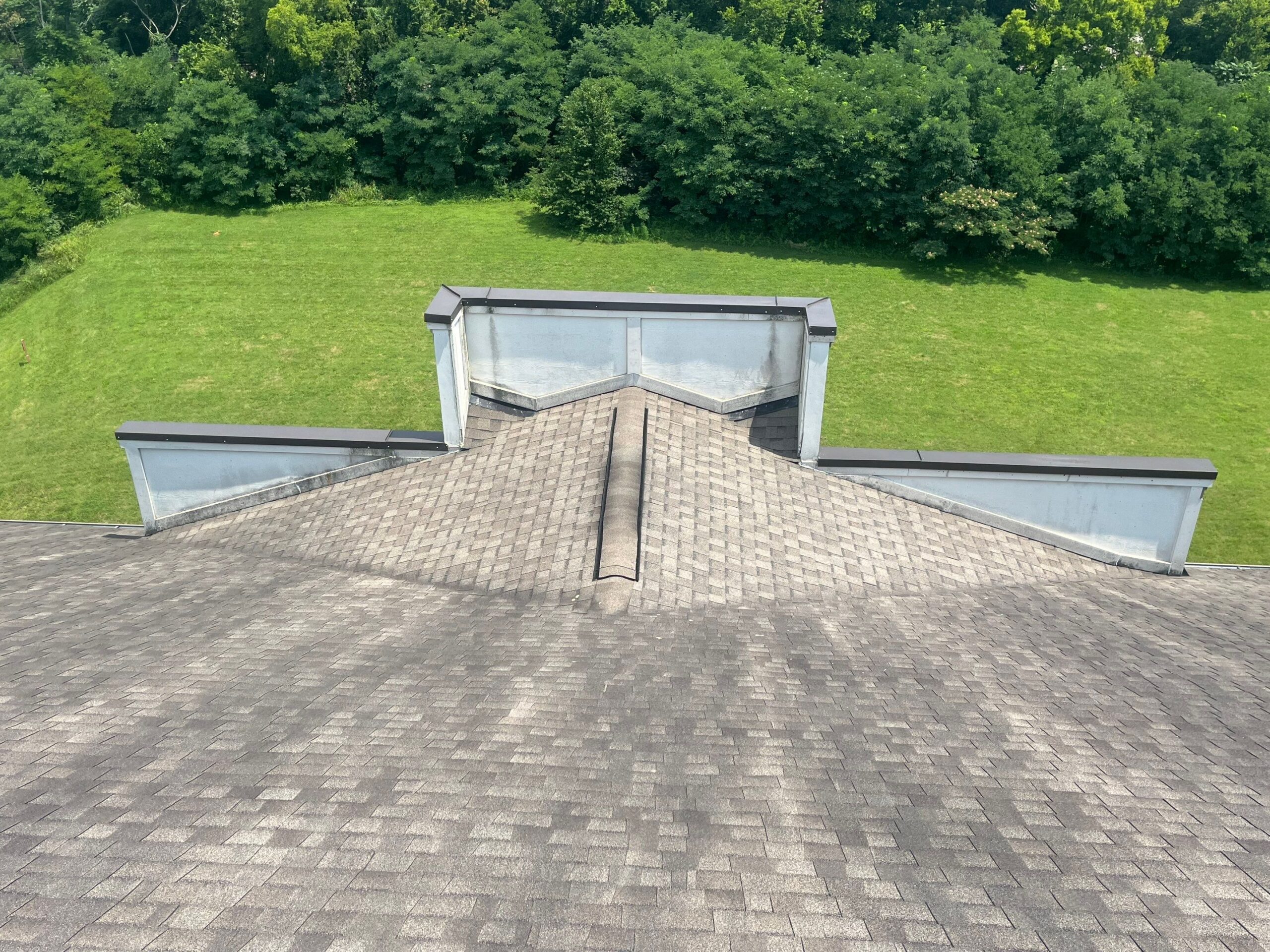 Degraded roof, roof in need of replacement, roof replacement knoxville tn
