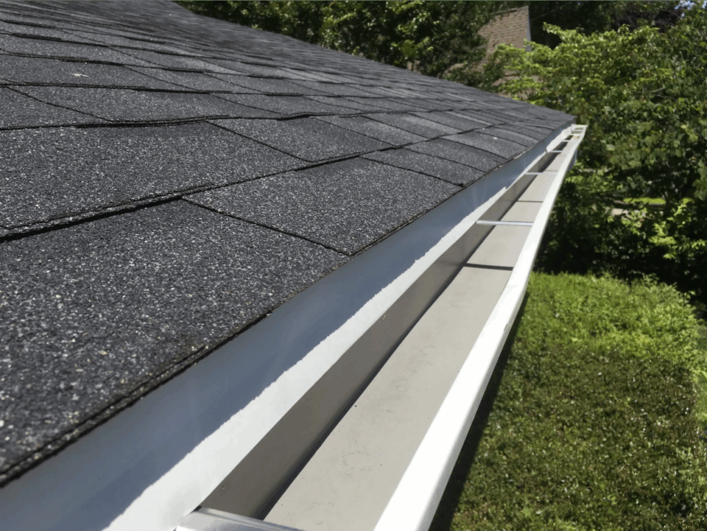 replace 2000 sq ft of roof, roof replacement cost Knoxville, roofing estimate TN, roofing materials cost, asphalt shingle price, local roofing contractor TN, Knoxville roofers, cost per roofing square, how to replace a roof in TN, average roof price 2025, roof tear-off costs, insurance roof replacement TN, GAF shingles Knoxville, metal roof cost TN, Litespeed Construction Knoxville