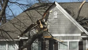 emergency roof tarping knoxville, roof tarping knoxville tn, emergency tarping service, storm damage roof tarping, temporary roof repair knoxville, roof tarp installation knoxville, insurance roof tarping help, 24/7 roof tarping knoxville, roof leak tarp service, roof repair emergency knoxville, knoxville storm damage roof, residential roof tarping knoxville, roof storm damage repair knoxville, storm damage roof inspection knoxville, insurance storm roof repair knoxville tn