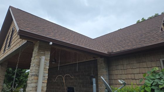 estimate the cost of a new roof, roof cost calculator TN, Knoxville roof estimate, average roof cost Knoxville, roofing labor costs TN, roof replacement estimate, roofing bid TN, Litespeed Construction Knoxville, how to estimate roofing materials, roofing inspection TN, cost to reroof home, 2025 roofing prices TN, asphalt roof calculator, metal roof estimator, roof financing Knoxville